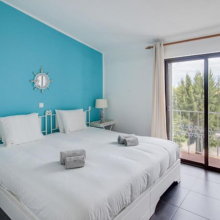 Seaside Retreat With Pool, Ac, And Fast Wi-Fi Διαμέρισμα Αλμπουφέιρα Εξωτερικό φωτογραφία