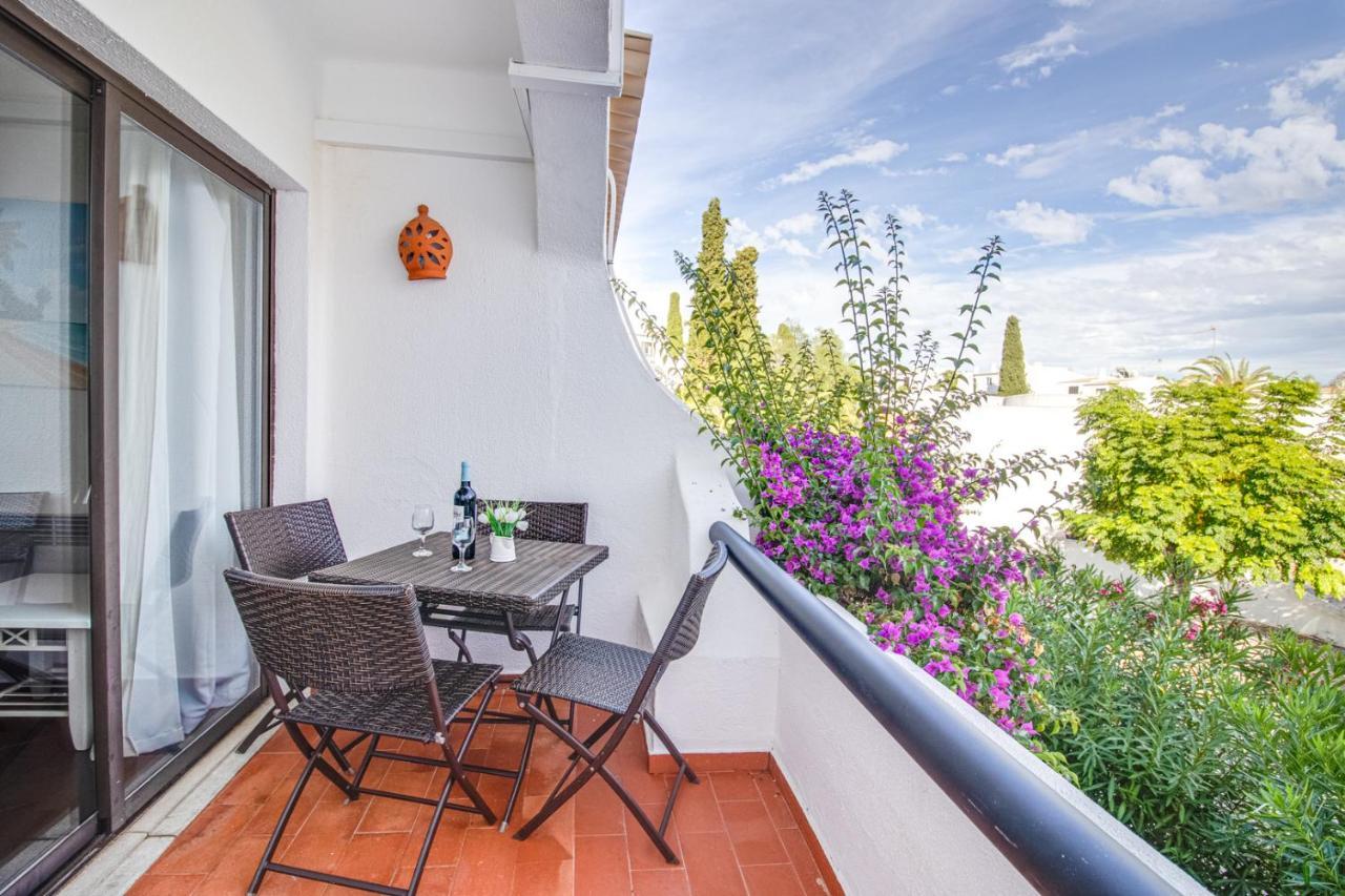 Seaside Retreat With Pool, Ac, And Fast Wi-Fi Διαμέρισμα Αλμπουφέιρα Εξωτερικό φωτογραφία
