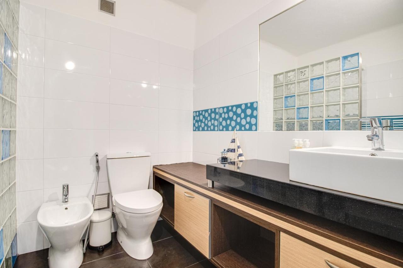 Seaside Retreat With Pool, Ac, And Fast Wi-Fi Διαμέρισμα Αλμπουφέιρα Εξωτερικό φωτογραφία