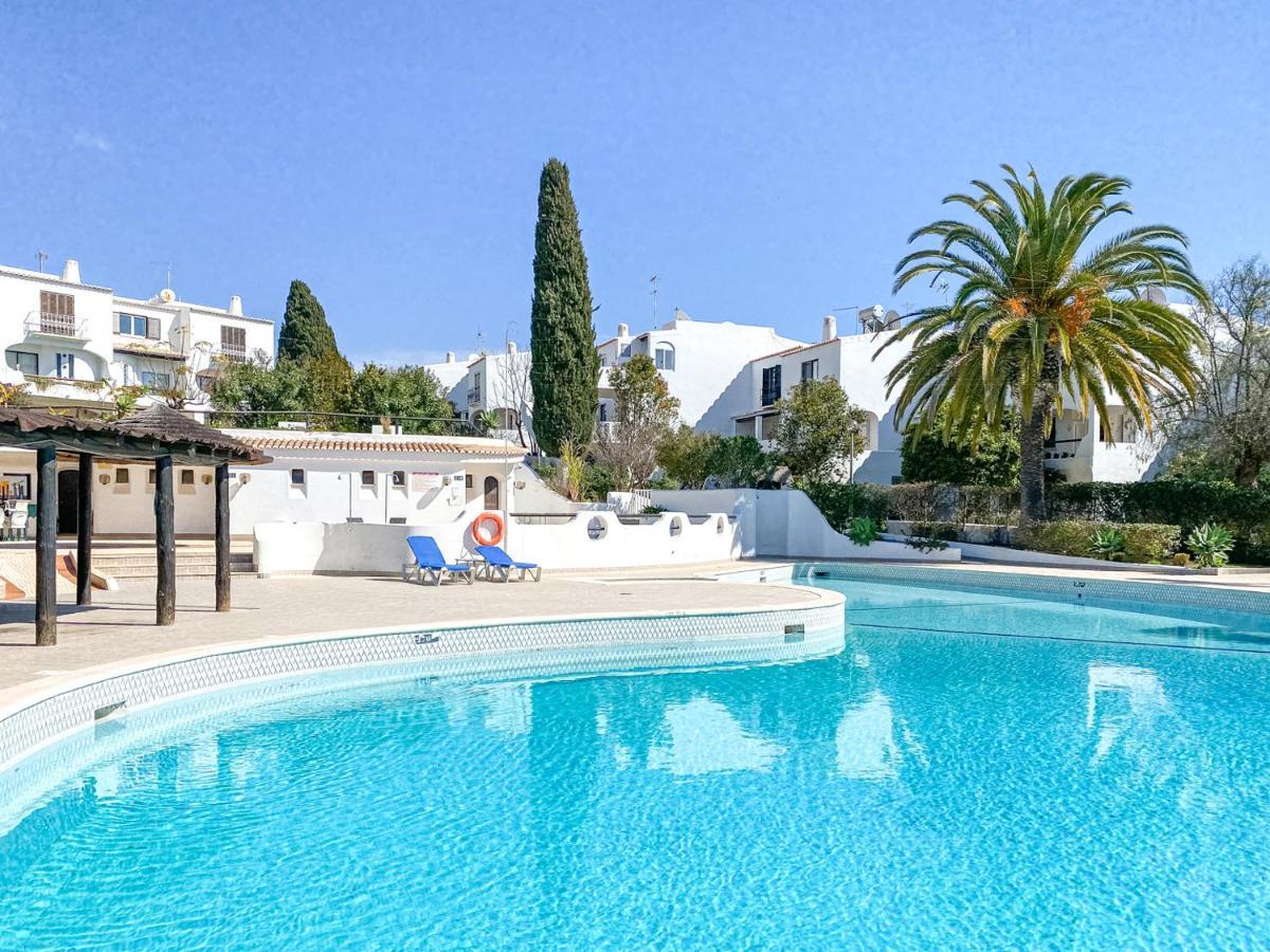 Seaside Retreat With Pool, Ac, And Fast Wi-Fi Διαμέρισμα Αλμπουφέιρα Εξωτερικό φωτογραφία