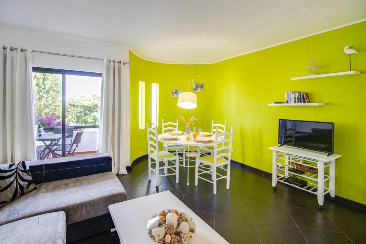 Seaside Retreat With Pool, Ac, And Fast Wi-Fi Διαμέρισμα Αλμπουφέιρα Εξωτερικό φωτογραφία